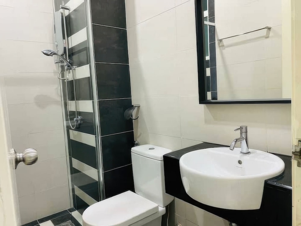 Central Residence - Free Gym Pool