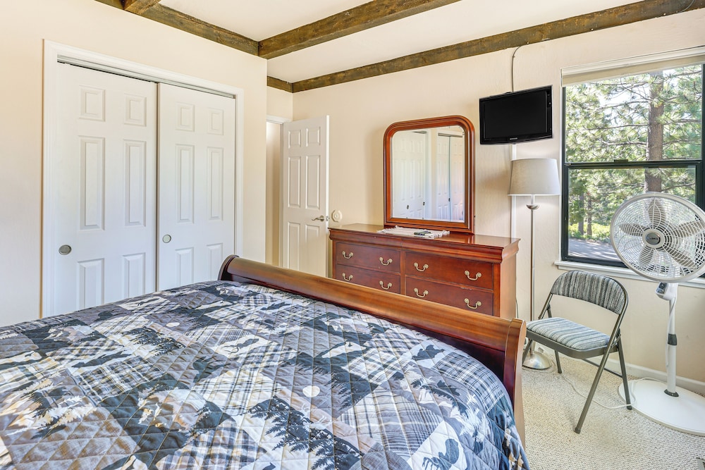 5 Mi to Northstar Resort! Multi-level Family Condo