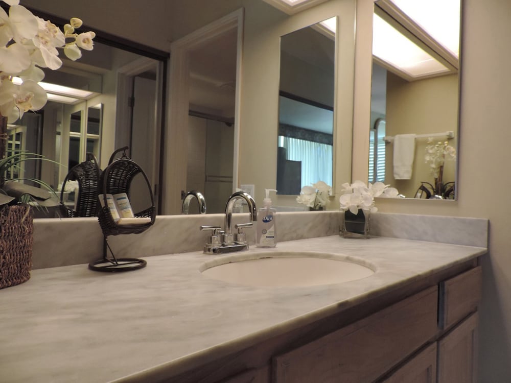 Polo Beach Club Vacation Rentals - APlus Resorts