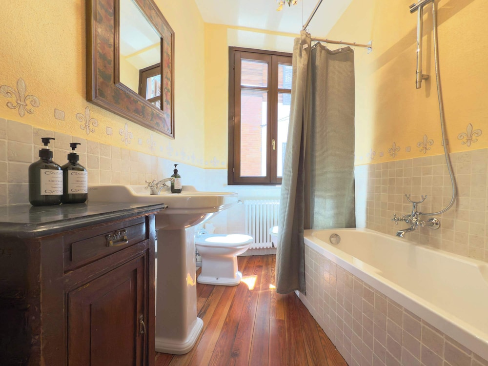Dimora il Pozzetto Elegant Villa With Garden