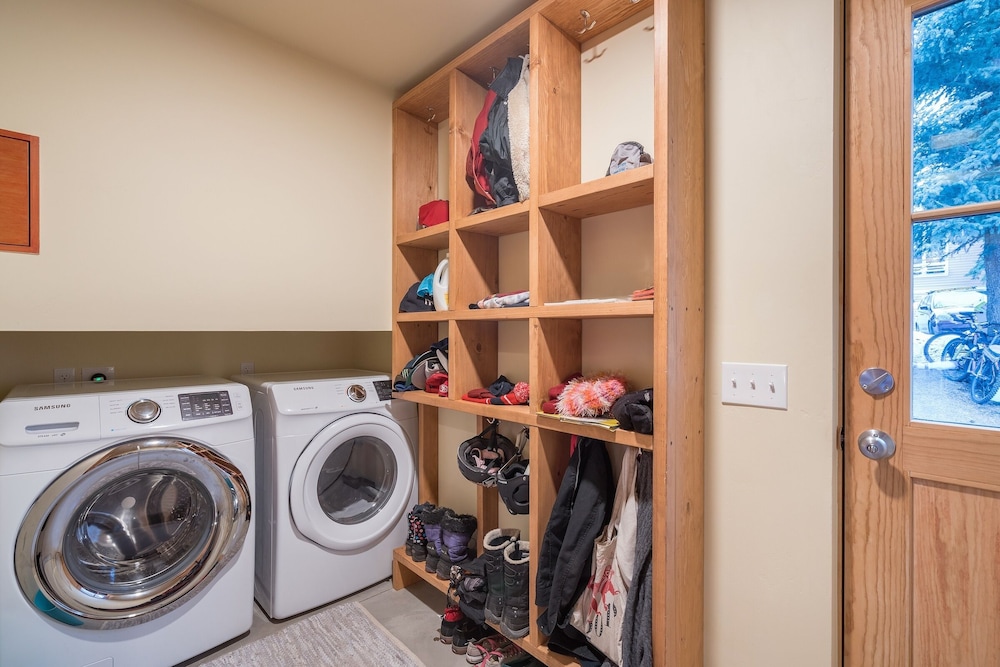Sun-filled Sunnyside Home On North Fir St Eco-friendly Home Peace & Privacy 3 Bedroom Home by RedAwning view 3