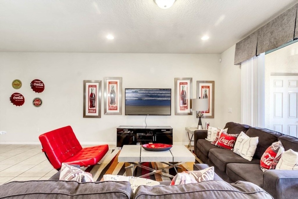 Beautiful Tranquil Relaxing Home With Private Pool 4 Bedroom Townhouse