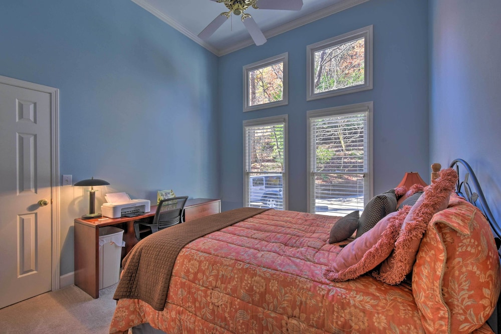 Beautiful Bent Tree Apt w/ Community Perks!