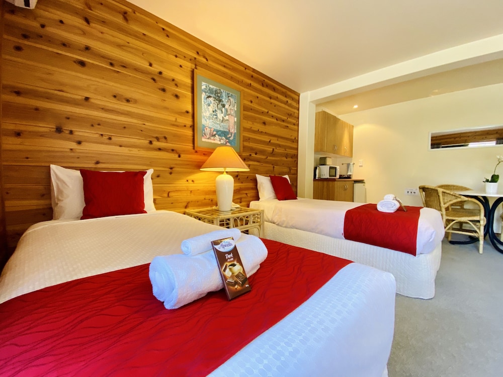 Pacific Harbour Villas view 3
