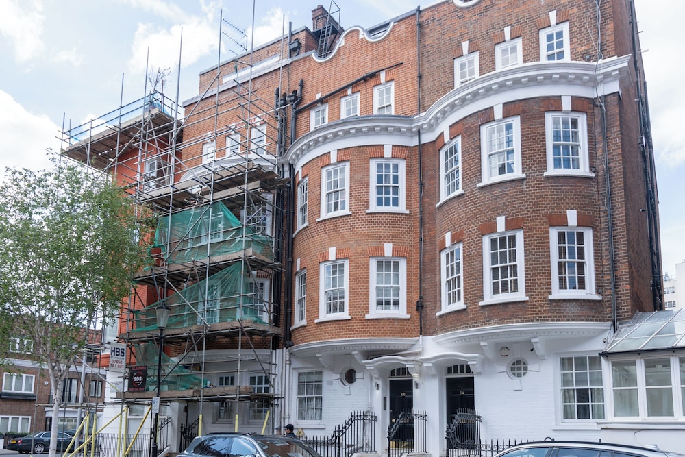 56 Draycott Place