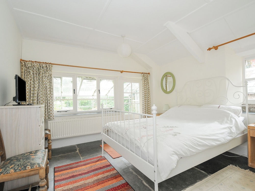 Carneadon Farmhouse