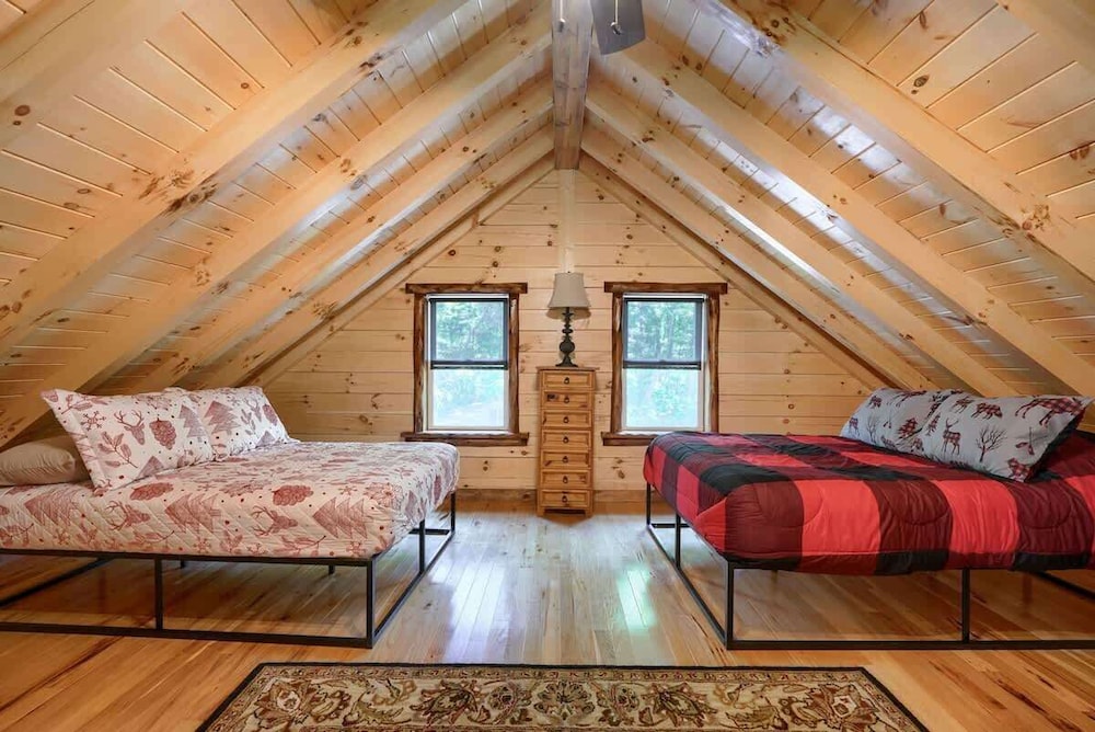 Seven Pines Cabin - Secluded in Hocking Hills