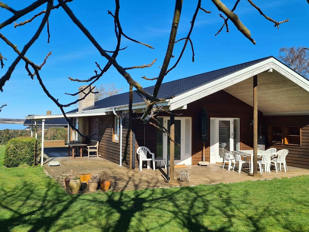 5 Star Holiday Home in Stubbekobing