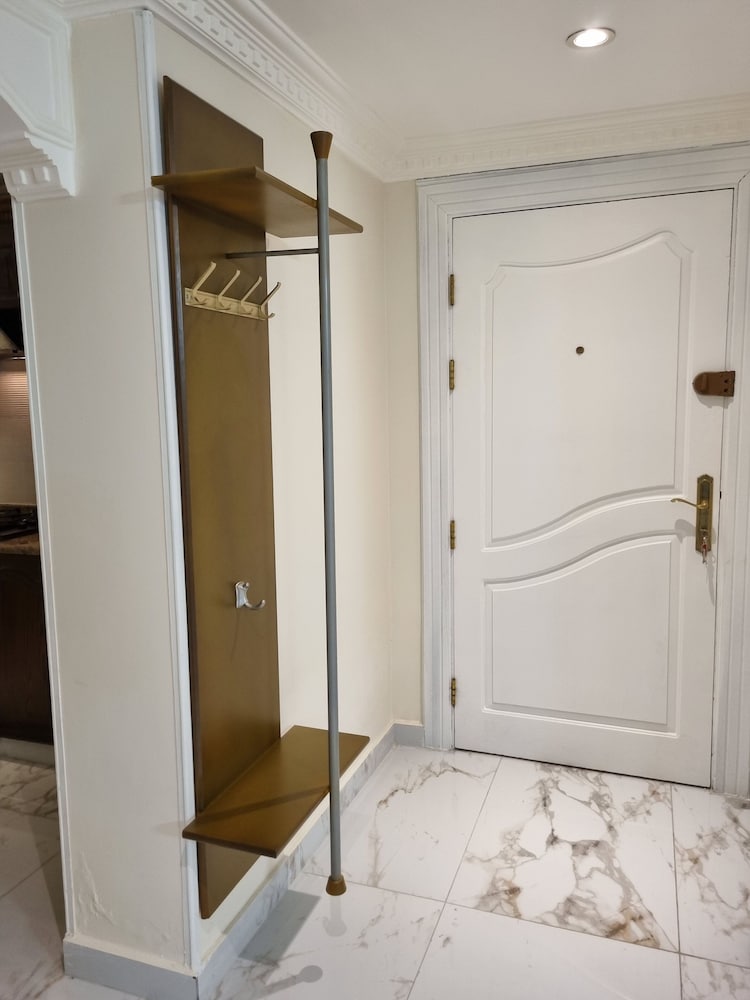 Charming Amman Apartment With Security and Modern Amenities