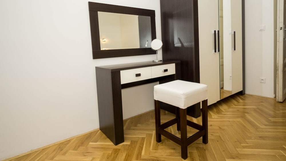 Black & White Apartment by Wenceslas Sq.