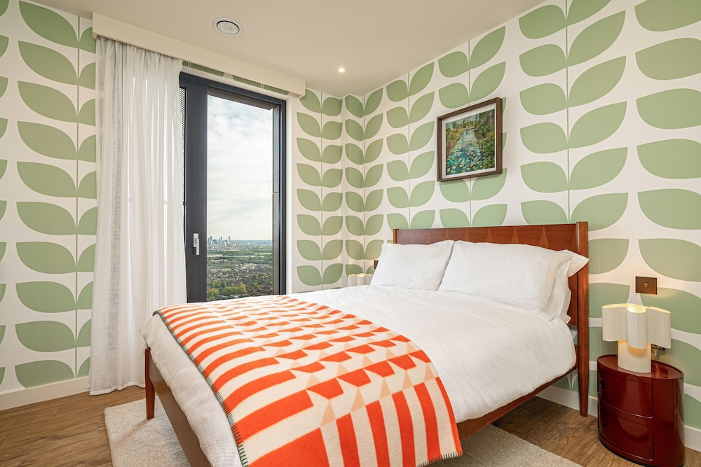 The Eades Natasha Landers 2 Bed
