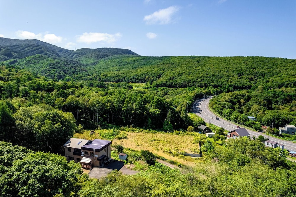 THE ELYSIAN RETREAT