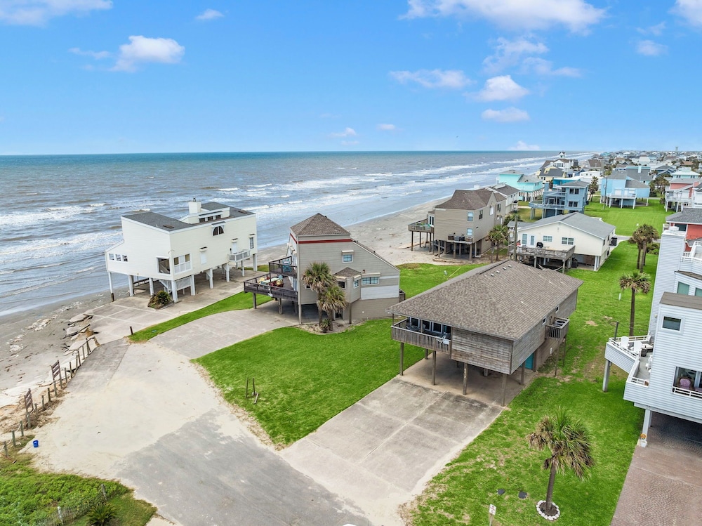 Maree by the Sea by Ryson Vacation Rentals