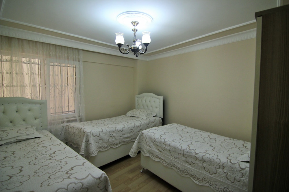 Yılmaz Apart