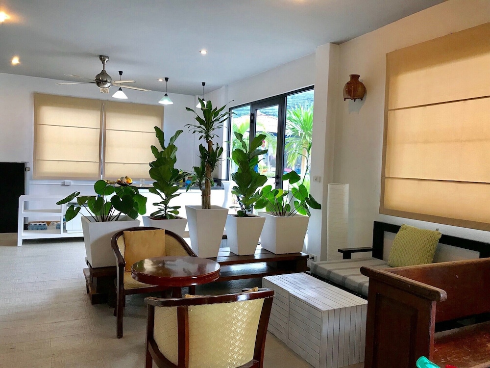 lounge