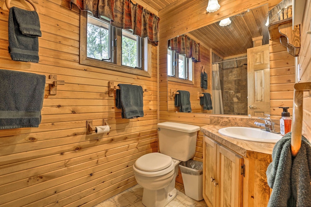 2 Mi to Rocky Mountain Nat'l Park: Cabin w/ Views view 5