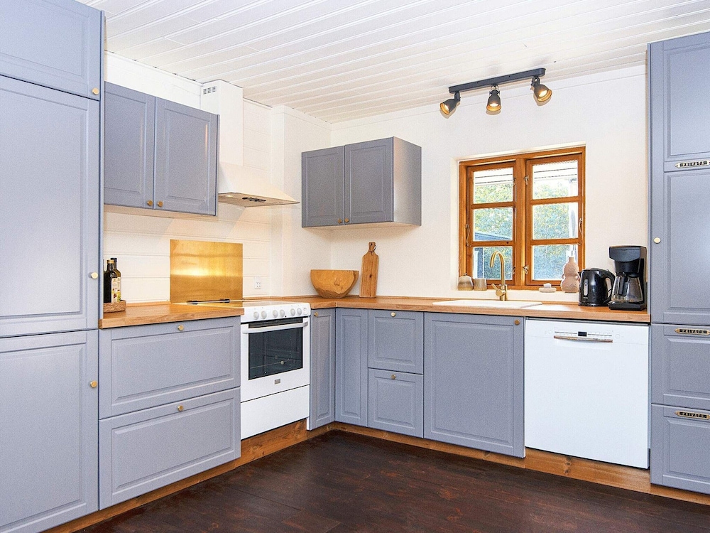 7 Person Holiday Home in Grenaa view 5