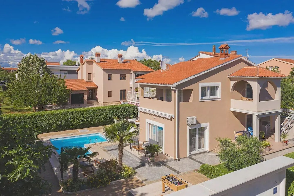 Villa Marina Istria Nearby Pula - Crovillas
