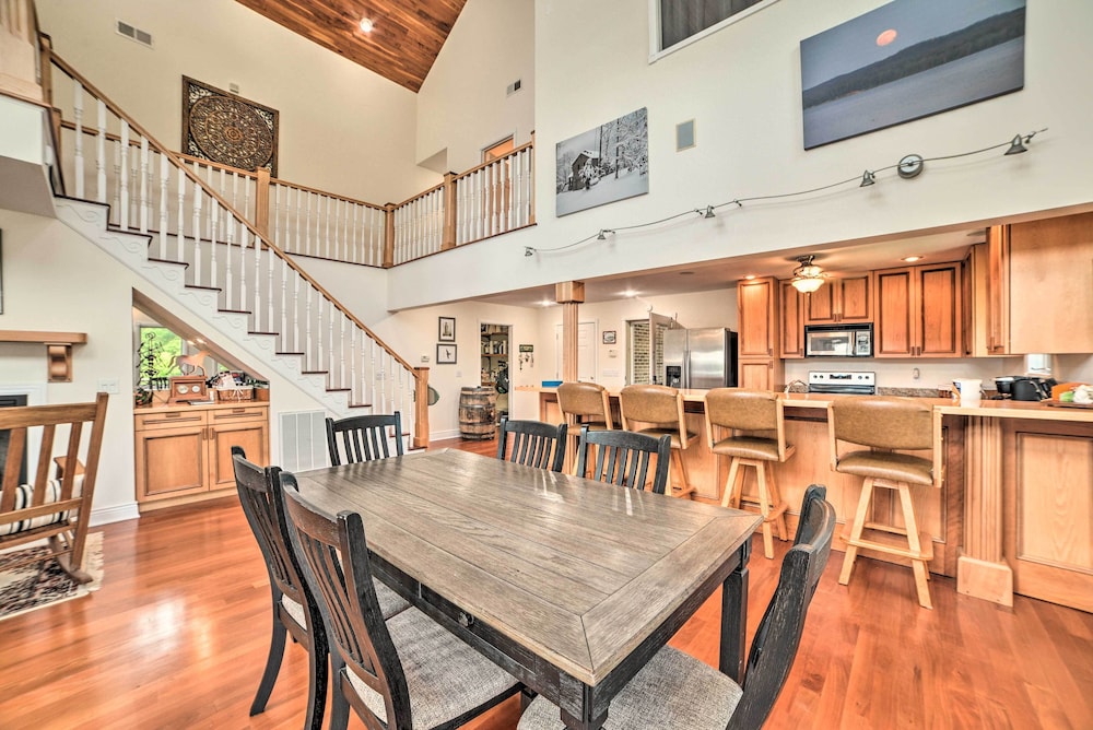 3,000 Sq Ft A-frame Home on Kentucky Lake w/ Dock!