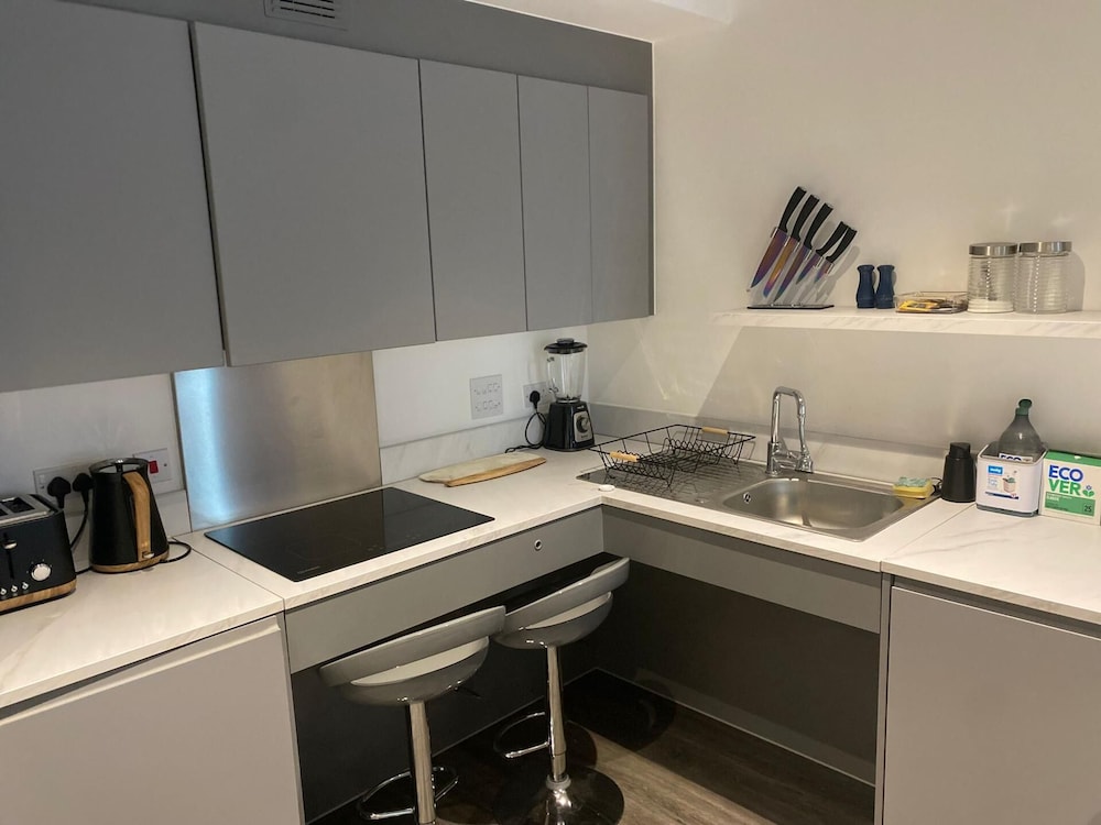 Immaculate 3-bed Apartment Homes in London