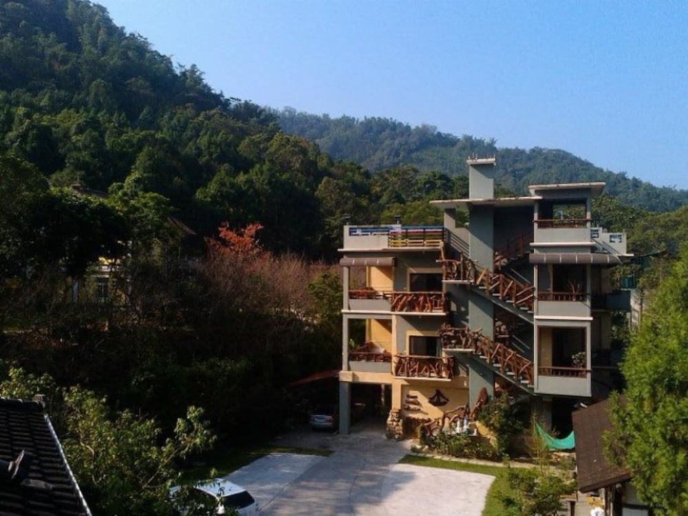 Jia Yuan Resort