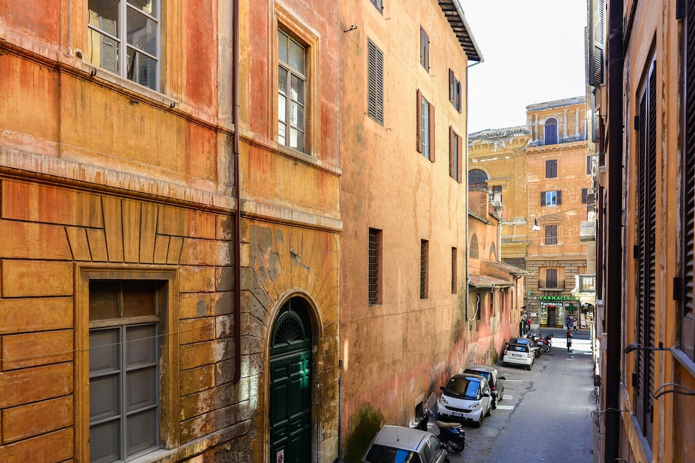 Spanish Steps Cozy Studio — Rome