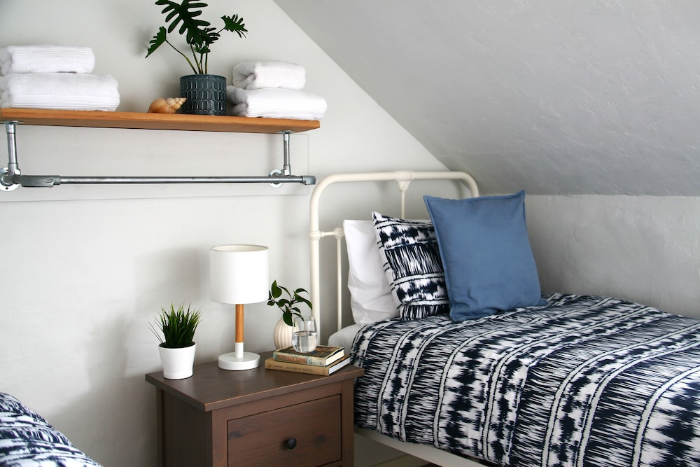 Beautiful 6-bed - Sleeps 12 - Stunning Views view 5