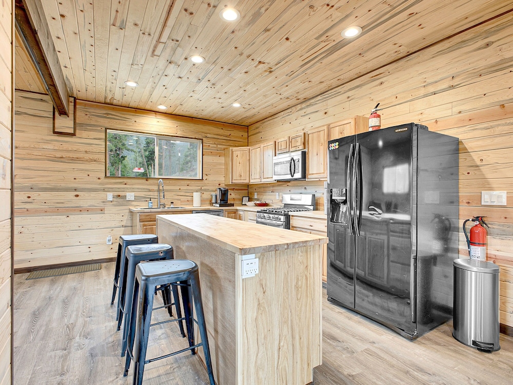 Switchback_little Divide 1 Bedroom Cabin