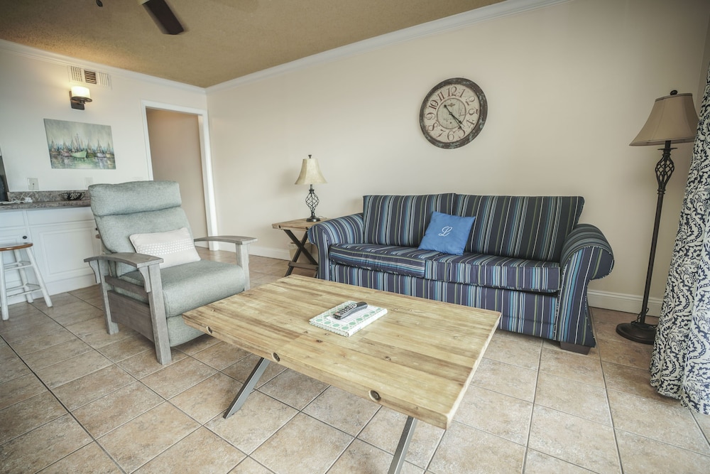 Summit Beach Resort by Panhandle Getaways