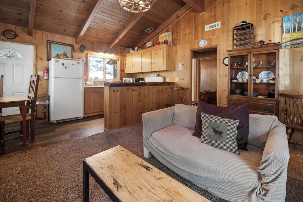 Owl Cabin
