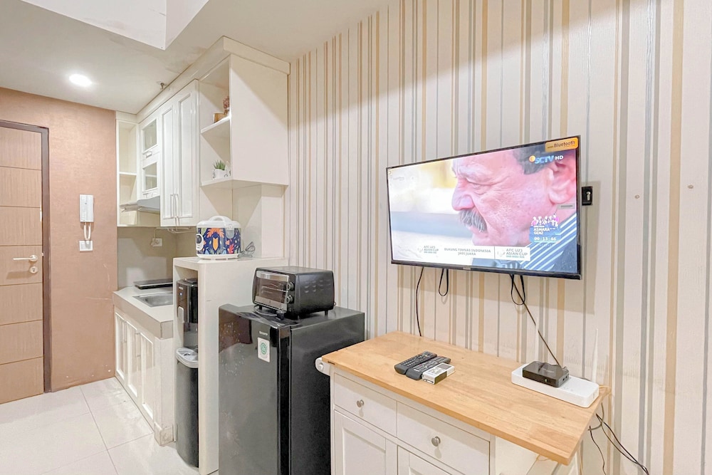 2Br Near Panakkukang Mall At Apartment Vida View Makassar