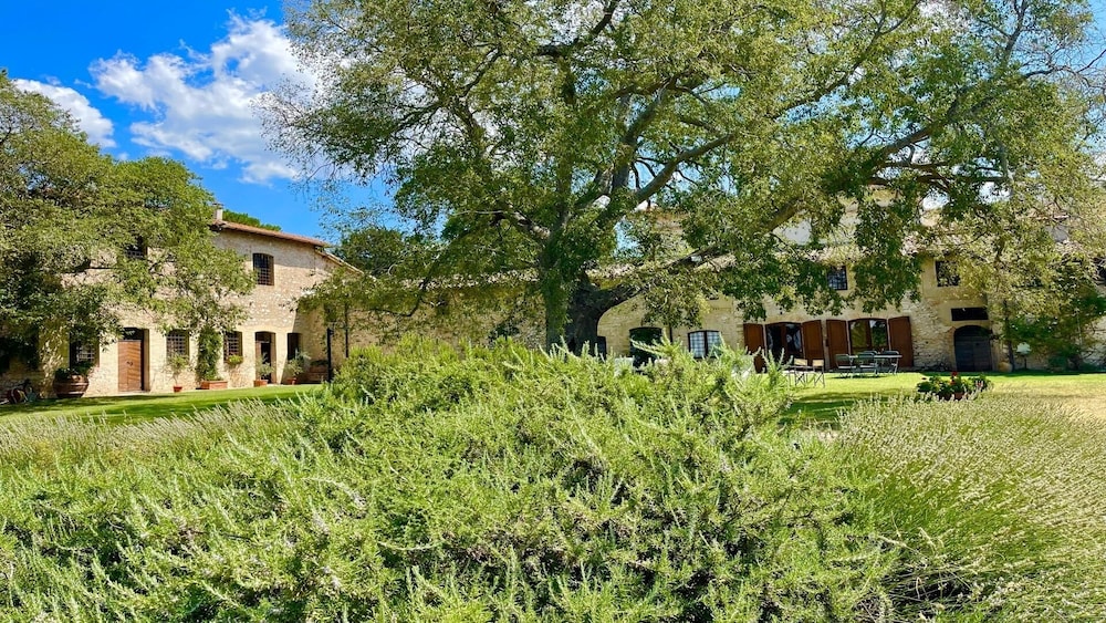 Beautiful Exclusive Pool Villa - Close to Spoleto bar Shops, Restaurants - Property Image 27