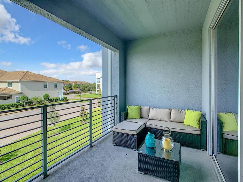 205 Luxury Condo Storey Lake Disney