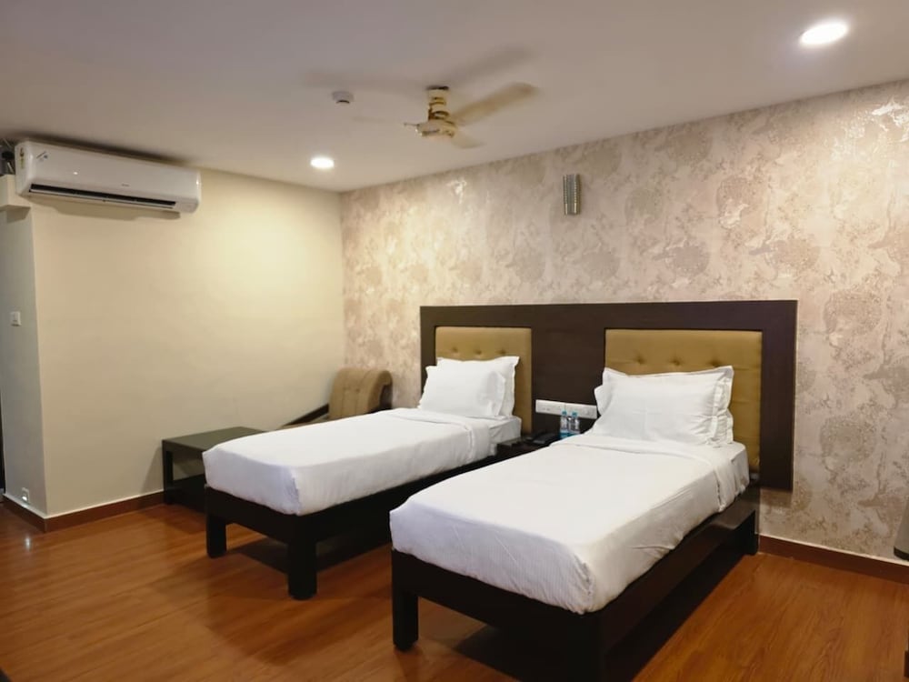 MG Beatle Hotel Tirupati