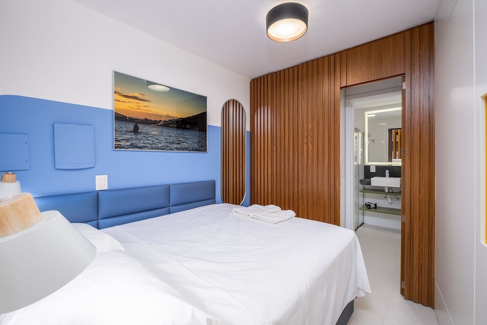 Beautiful and Modern Studio for Couples Stu309