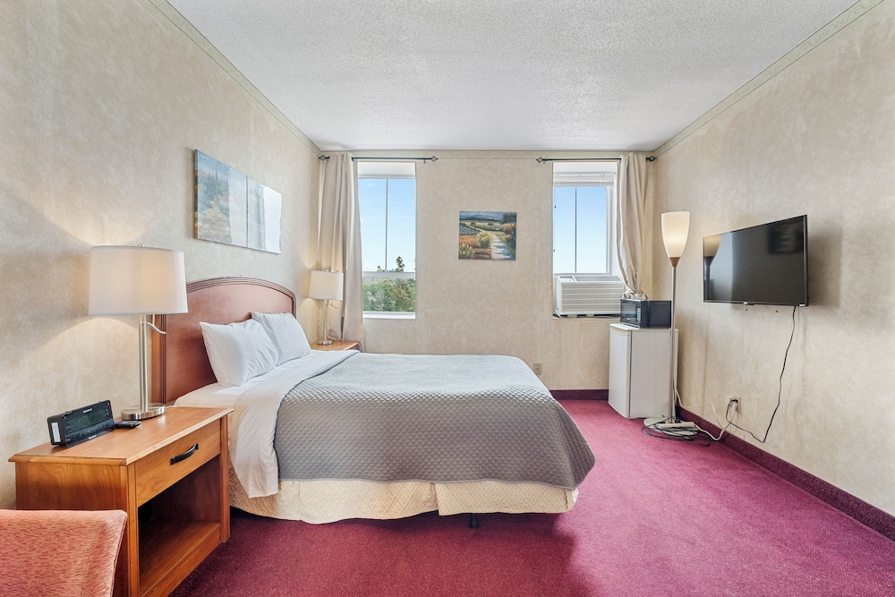 Guelph Vacations - Royal Inn and Suites at Guelph - Property Image 3