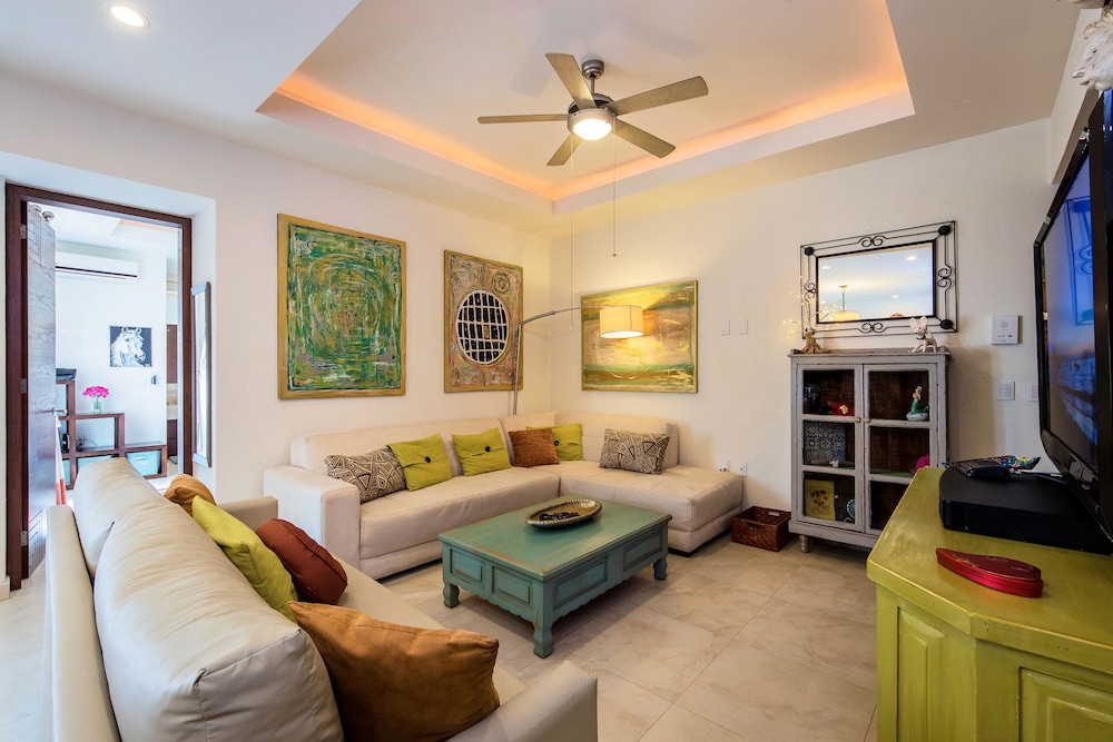 Puerto Vallarta Vacations - V399 Condo in Puerto Vallarta - Property Image 3