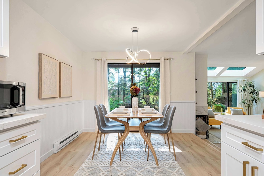 @marbella Lane-cozy Luxury Townhome Near Microsoft