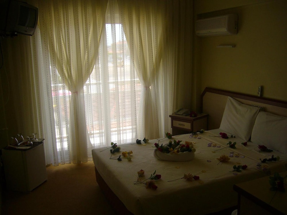 Çesme Sirin Villa Otel - Image 29
