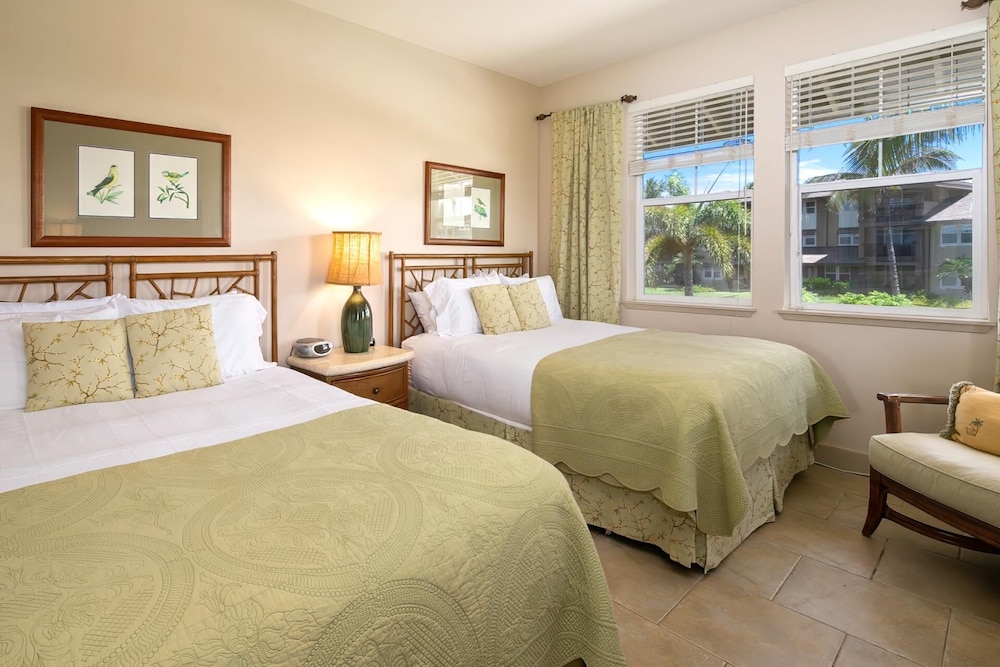 Halii Kai Oceanfront KBM Resorts 2 Units, 4 Bedrooms Ml-2567