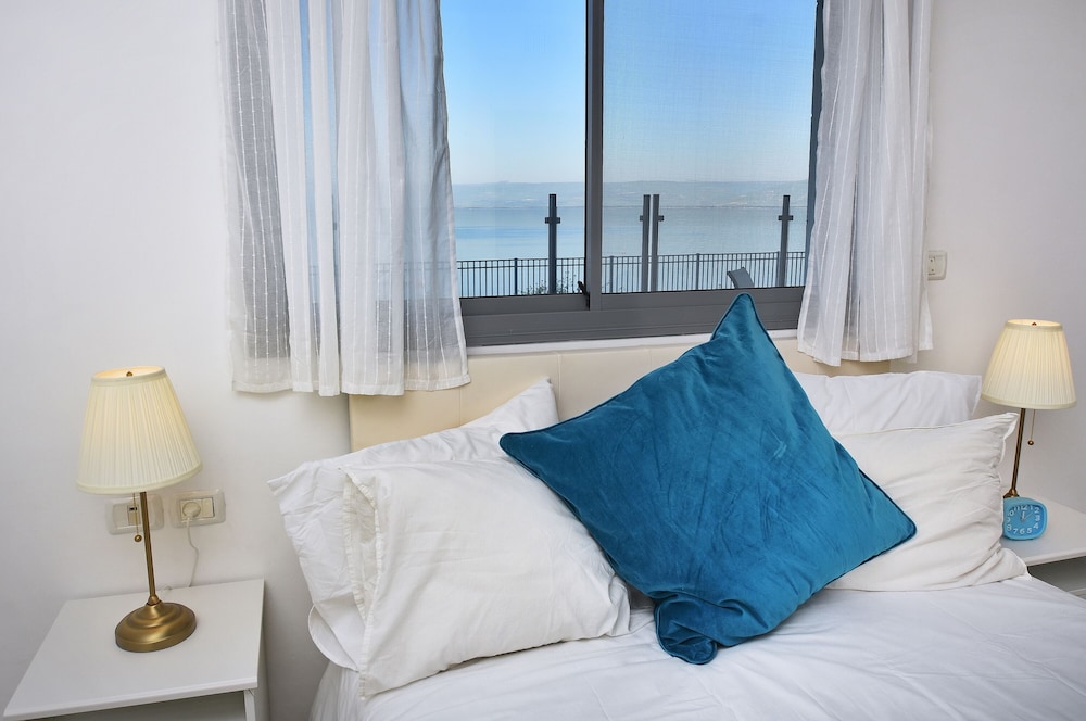 Ariston Luxury Garden Apt W Private Pool view 2
