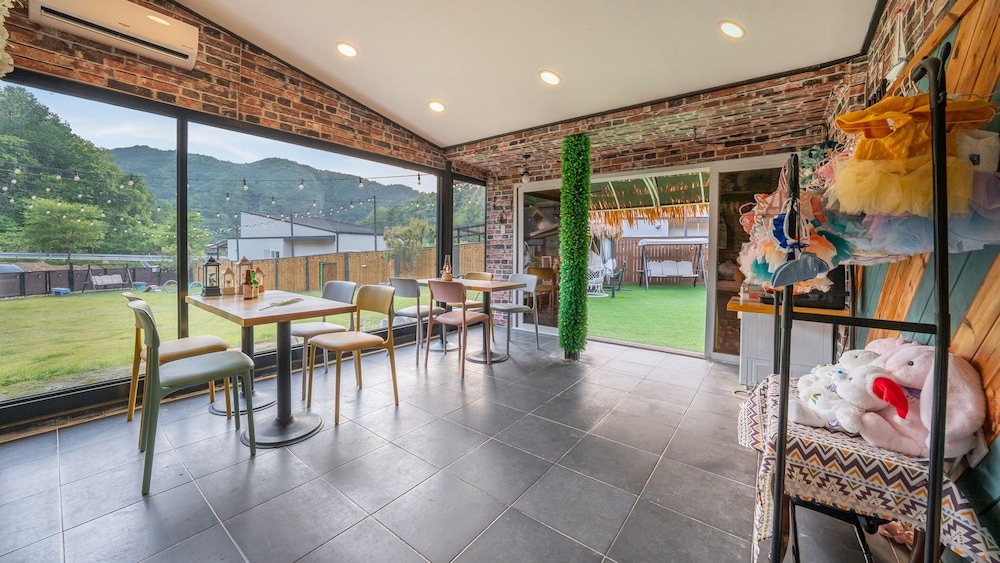 Hongcheon Lucky Dog Pension