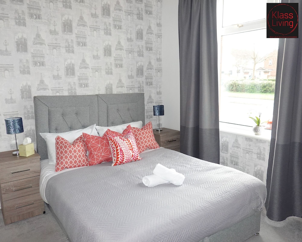 One Bedroom Apartment by Klass Living Serviced Accommodation Bellshill - Mossend  Apartment with WIFI  and Parking view 5