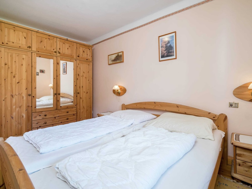 Apartment Kitzbuhel Near Ski Slopes view 2