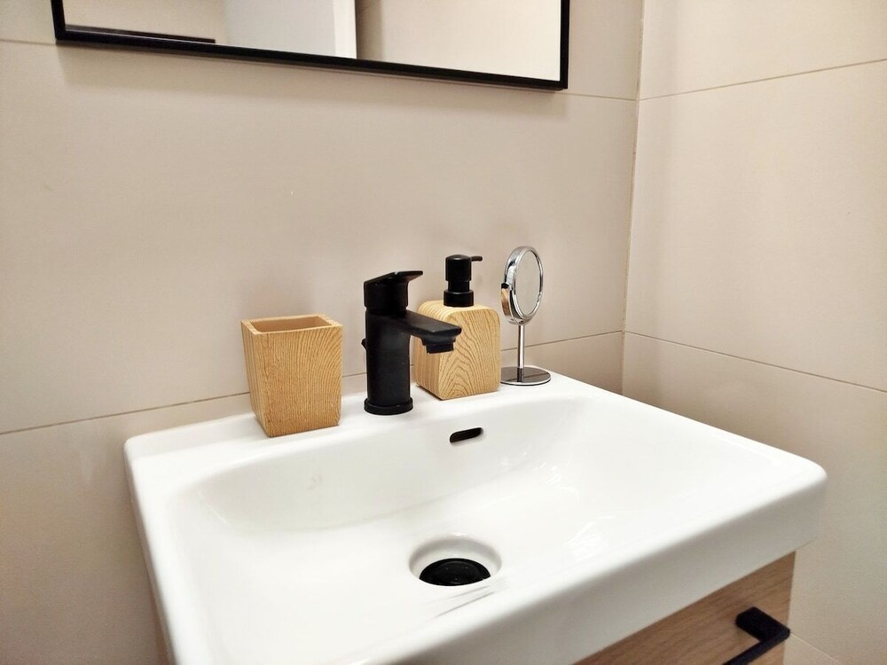 Tsak0ne Apt Near Monastiraki Sights Shops