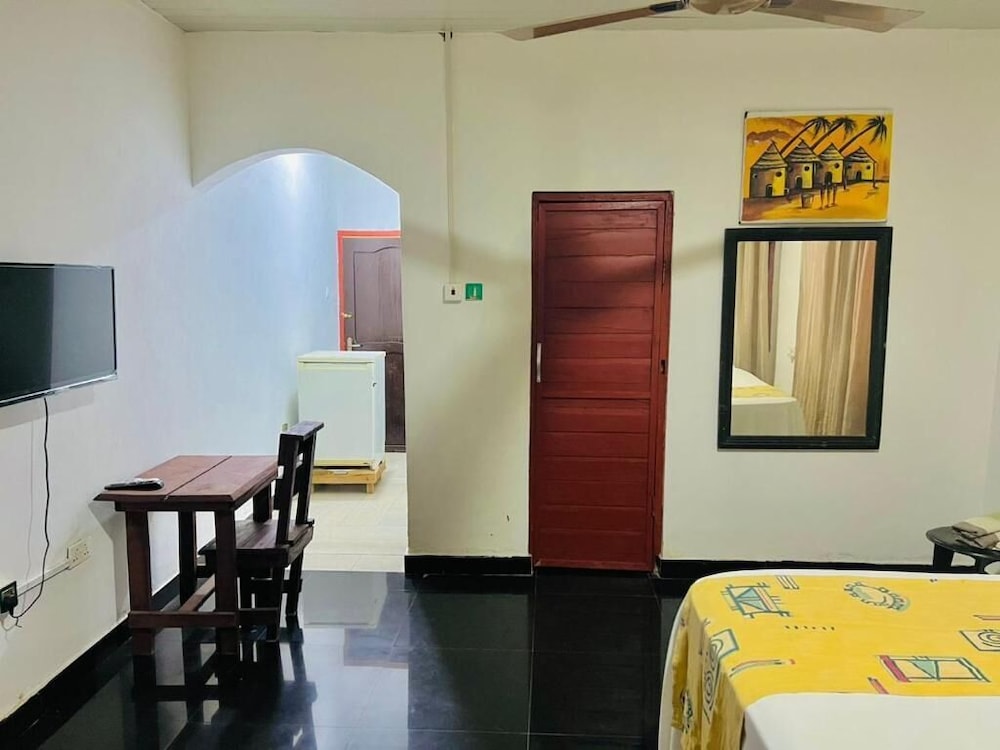 E-Town City Guest House view 3