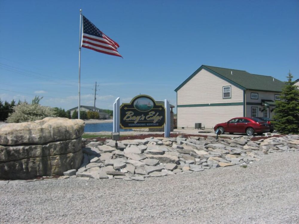 The Bays Edge