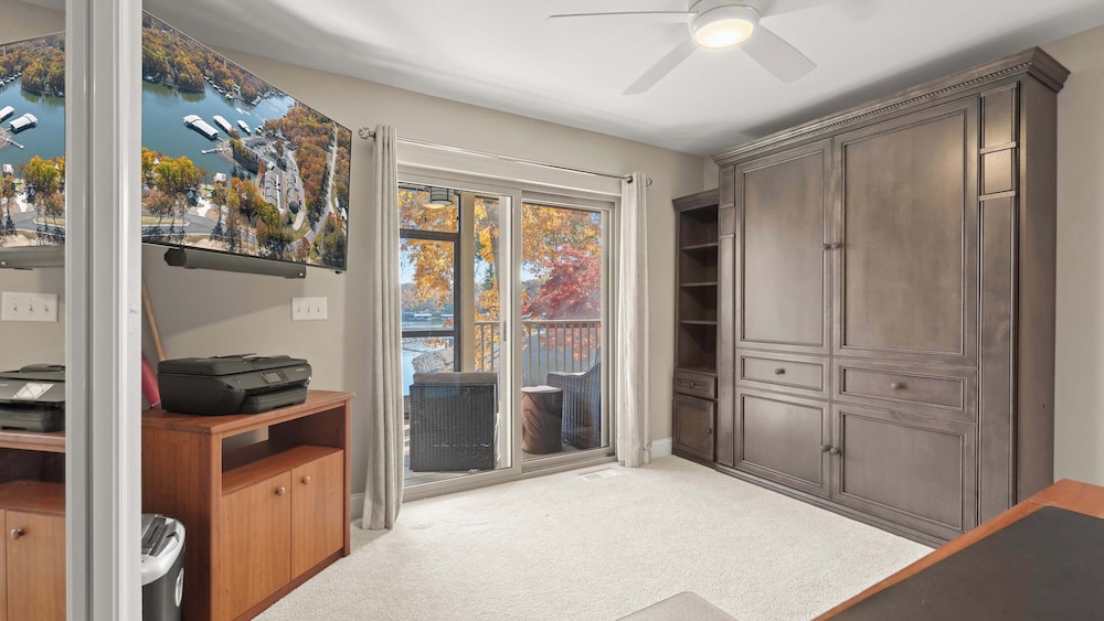 Lakeside Haven - Condo for 8