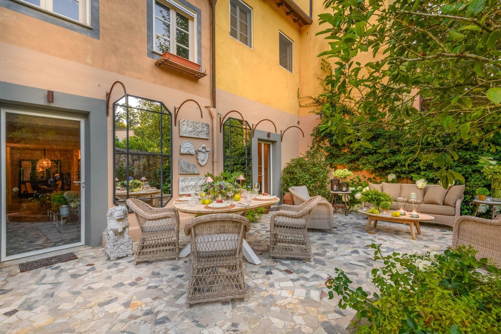 The Garden Lodge in Lucca