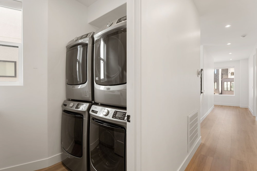 Salt And Sol 5 Bedroom Townhouse